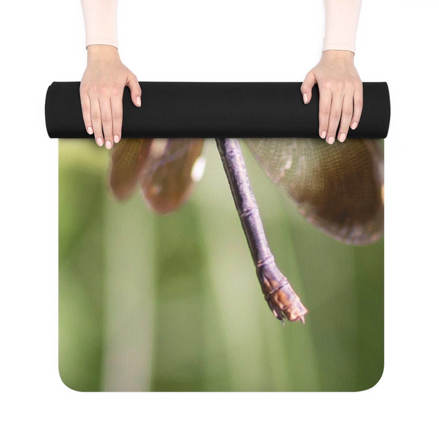 Dragonfly Close-Up Rubber Yoga Mat — Nature-Inspired Eco Travel Mat
