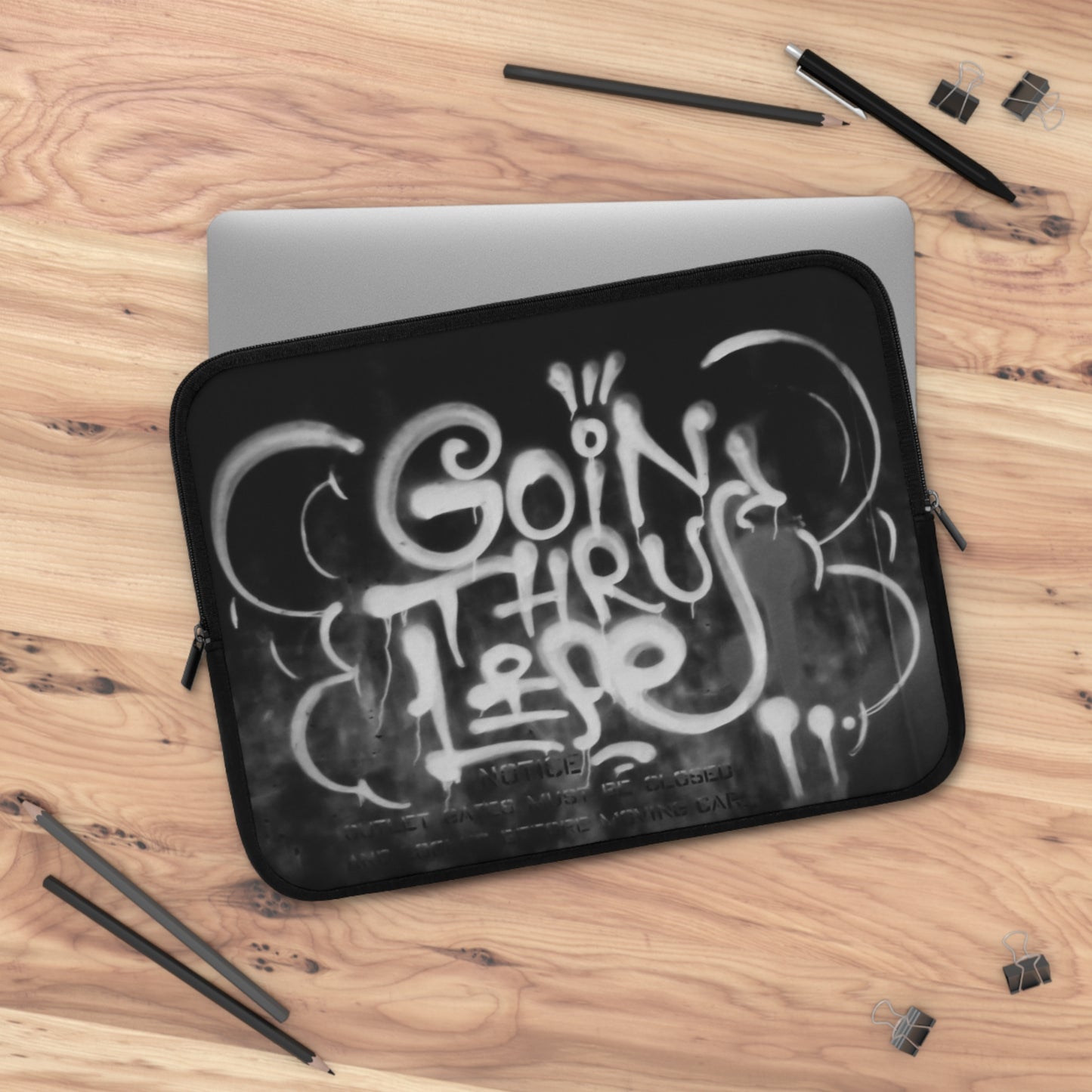 Graffiti 'Goin Thru Life' Laptop Sleeve — Urban Street Art Protective Case