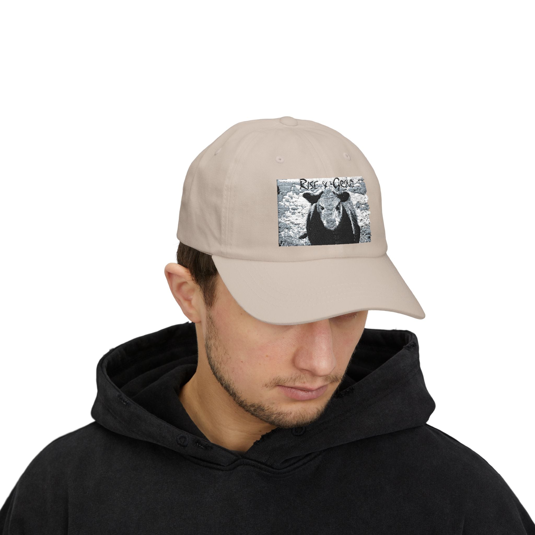 Classic Dad Cap with Cow Design, Fun Gift for Farmers, Casual Style for Dads, Summer Accessory, Adjustable Hat