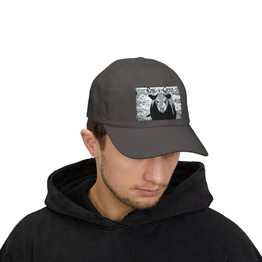 Classic Dad Cap with Cow Design, Fun Gift for Farmers, Casual Style for Dads, Summer Accessory, Adjustable Hat